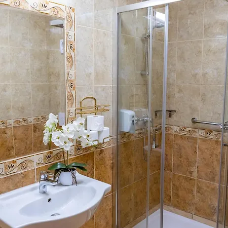 Barbakan ホテル 3*