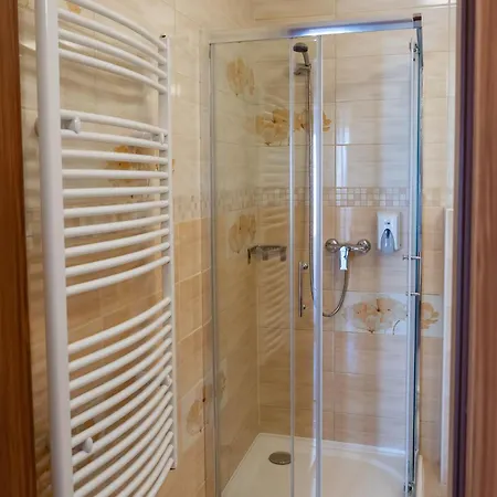 Barbakan 3* ペーチ